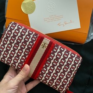 Tory Burch Gemini link wallet